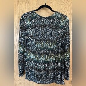 J Jill Size Medium Floral Peasant Blouse Lightweight Rayon High Low Hem